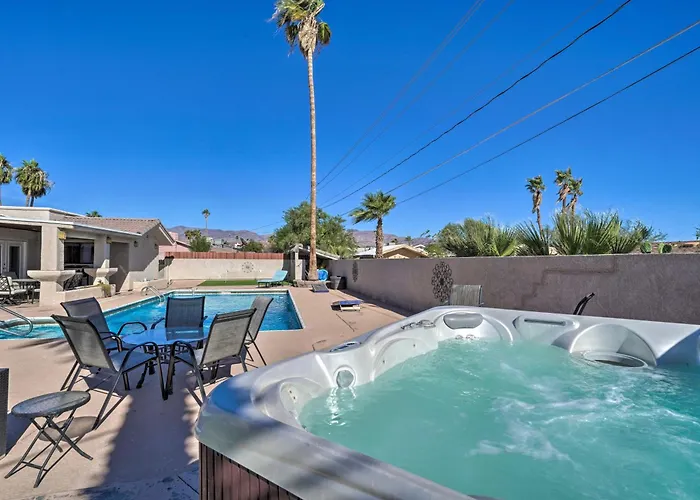 Putting And Pool Table Havasu Gem! Holiday home *