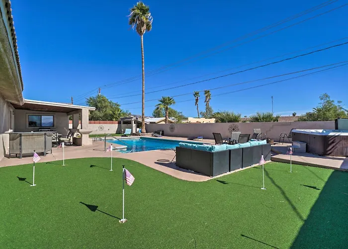 Holiday home Putting And Pool Table Havasu Gem!