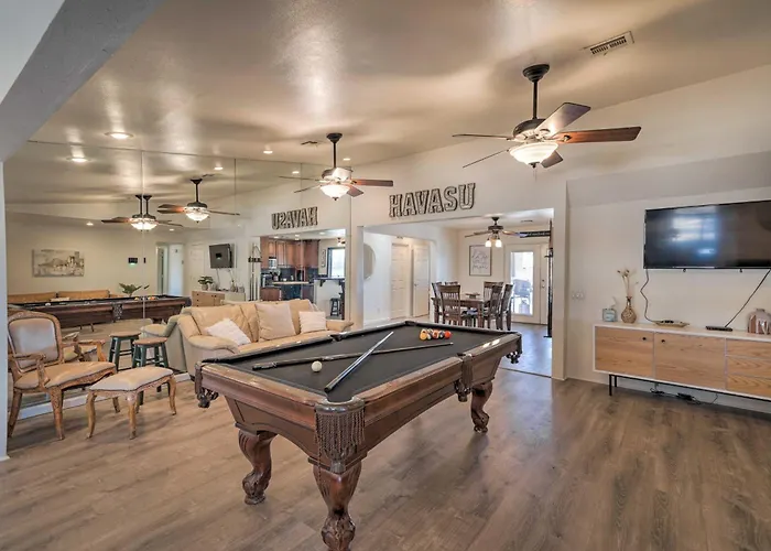 Putting And Pool Table Havasu Gem! Holiday home *